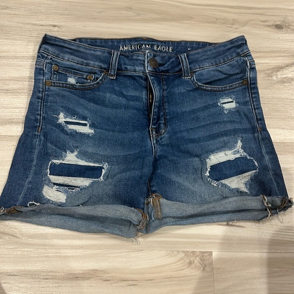 AE Jean shorts size 8 - Picture 1 of 4